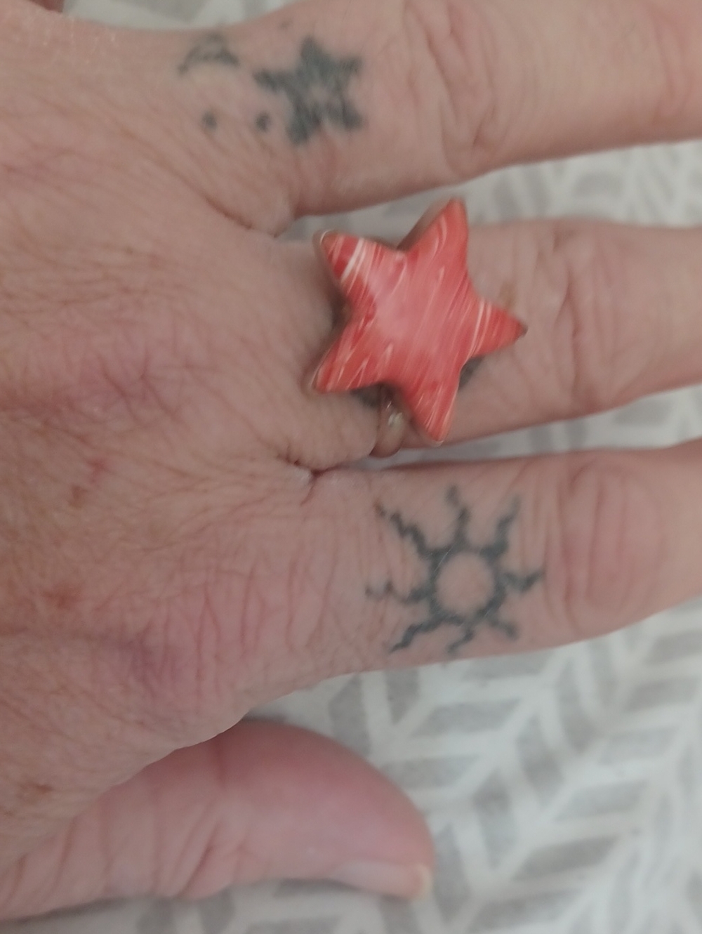Sterling Silver Red Spiney Oyster Ring Statement Ring - Women's Fashion Jewelry